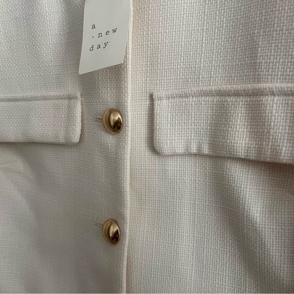 a new day Women's Cream Blazer with Gold Buttons Sz L - Picture 2 of 6